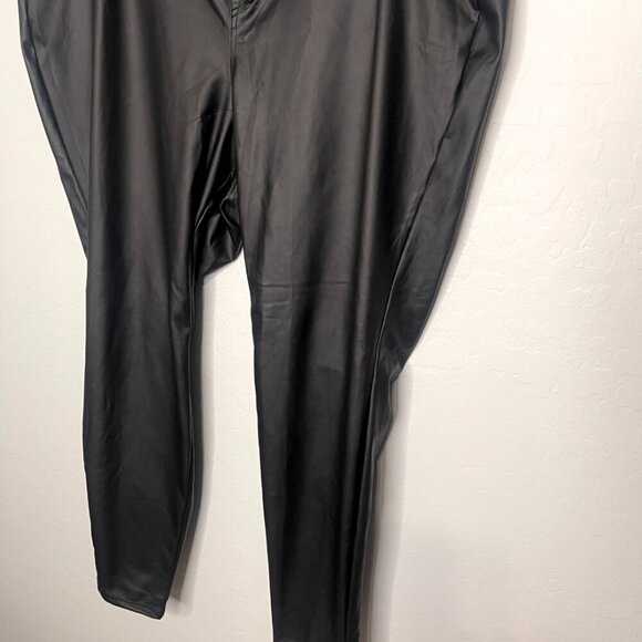 Torrid Faux Leather Black High Waisted Leggings Size 4 4X 26 #11 - Picture 4 of 6